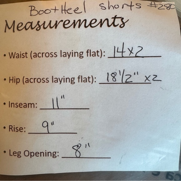 BOOTHEEL Women’s Denim Shorts Size 6 Blue  99% cotton Knee Length Mid Rise Faded - Picture 10 of 10